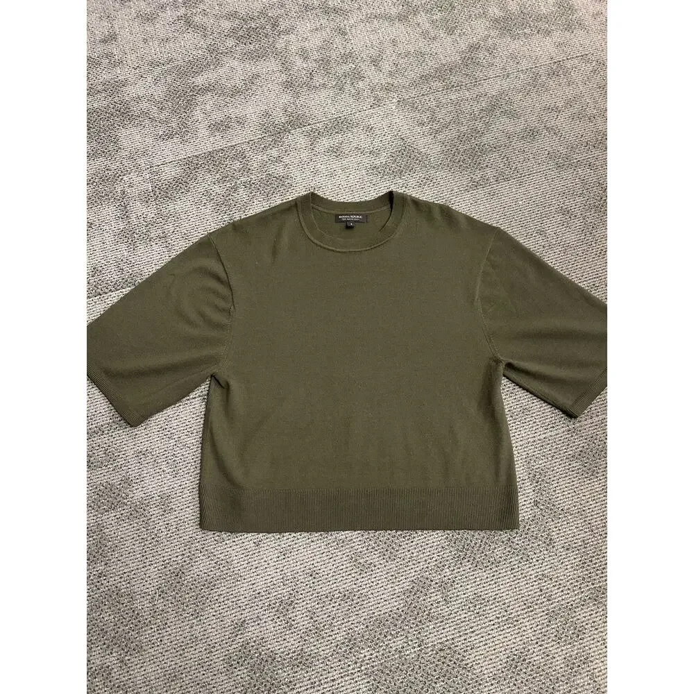 Banana Republic Merino Wool Short Sleeve Shirt Mens Small Olive Green Knit Top
